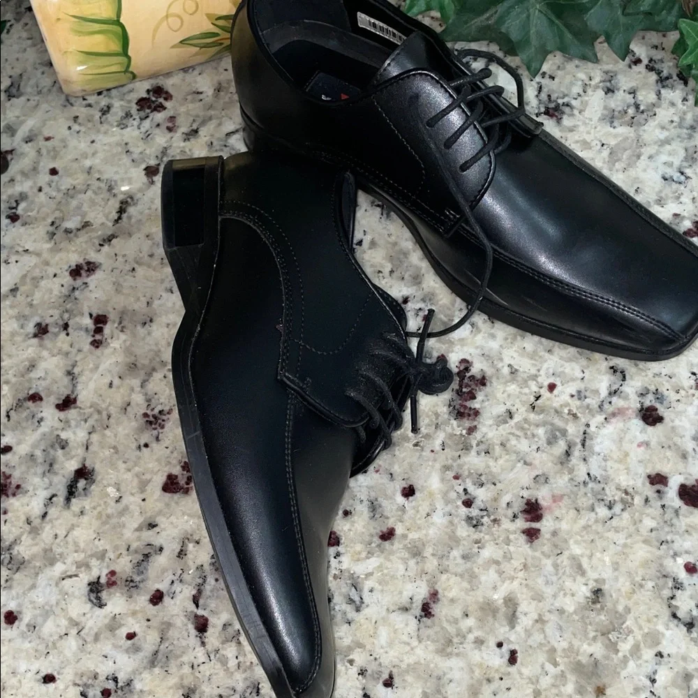 VANGELO Size 9.5 Classic Black Men's Dress Shoes Tie ups Worn 1X to the Prom